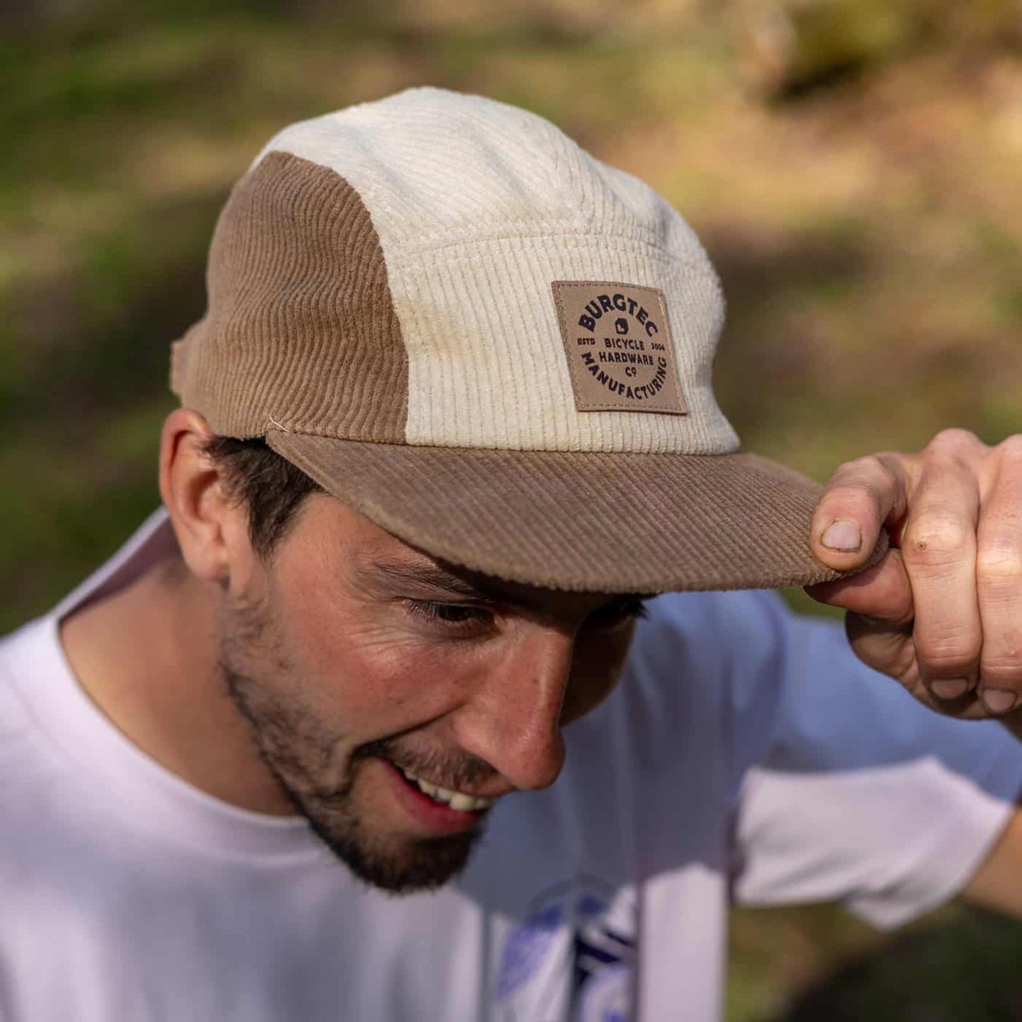 Casquette BURGTEC BANDIT CORDUROY FIVE PANEL Beige/Marron