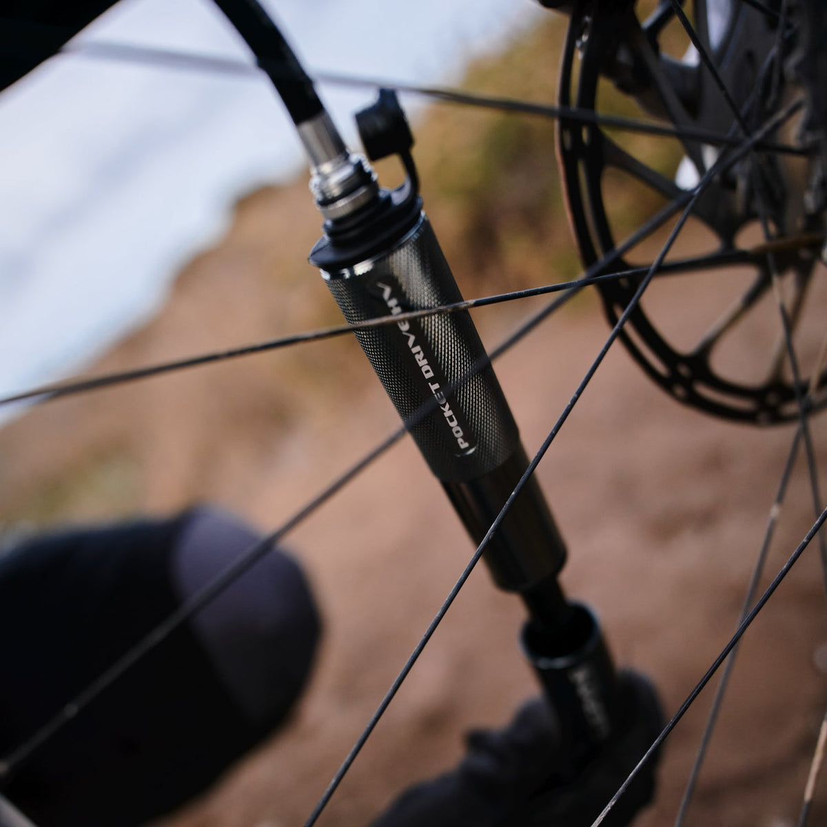Pompe à Main LEZYNE POCKET DRIVE HV LOADED Noir