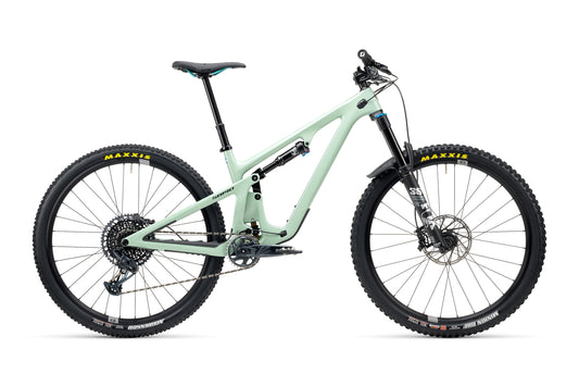 YETI SB140 29" C-SERIES-sæt og Sage 2024 PERFORMANCE C2-monteringssæt