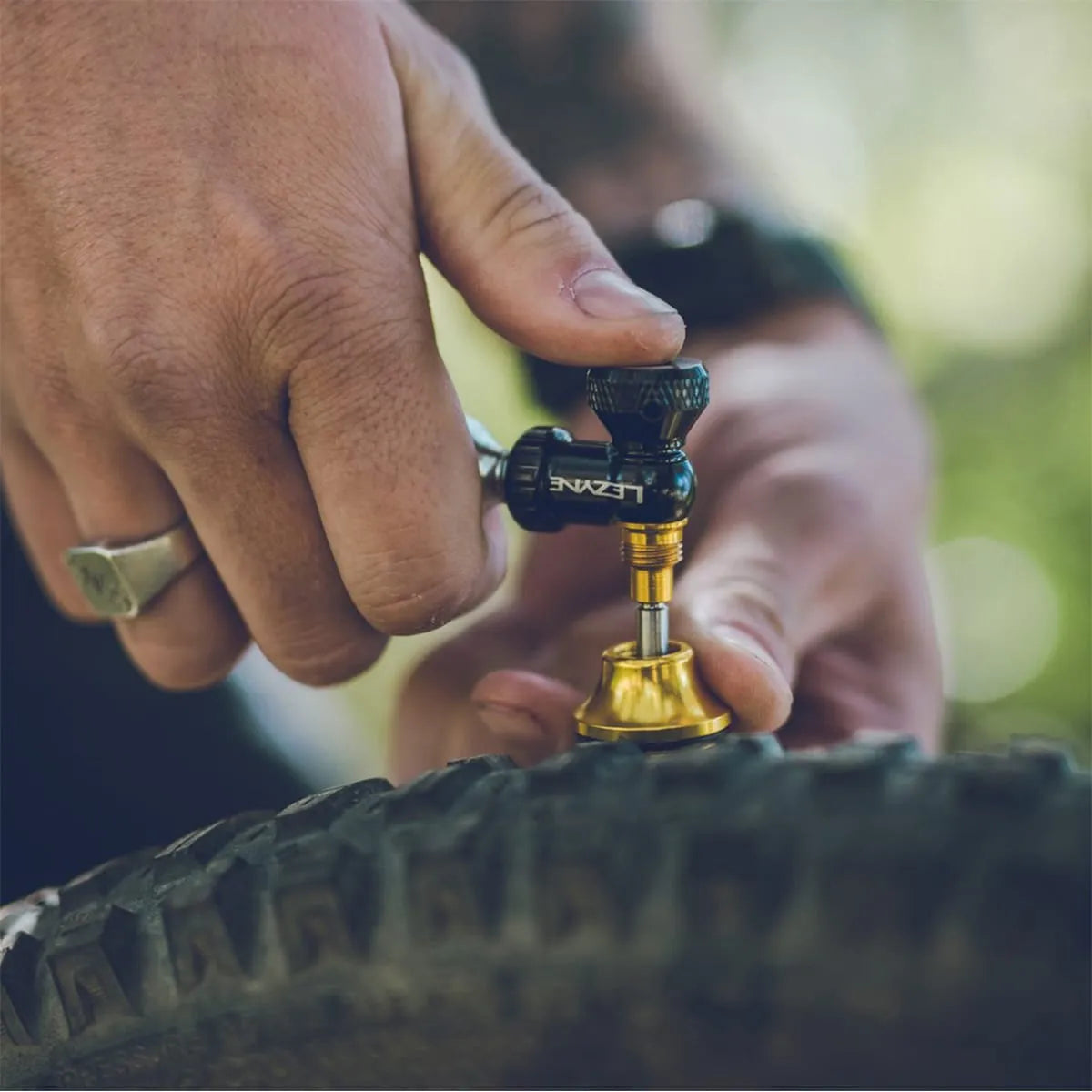 Slangeløst CO2 LEZYNE BLASTER-reparationssæt + 5 bits