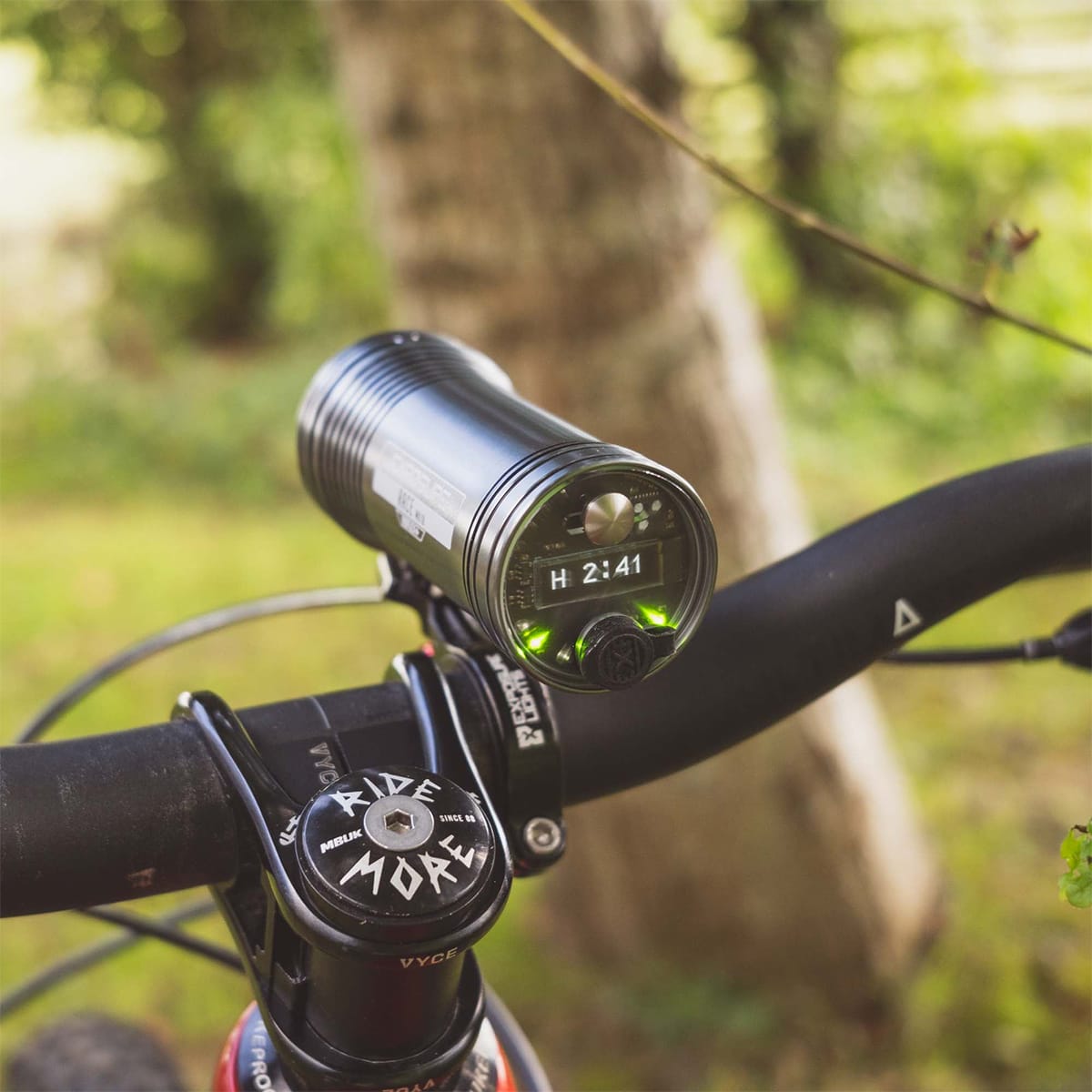 Belysning foran EXPOSURE LIGHTS RACE MK18