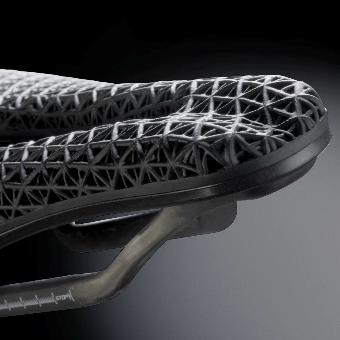 Sadel SELLE ITALIA NOVUS BOOST SUPERFLOW EVO 3D L Carbon Skänklar Svart