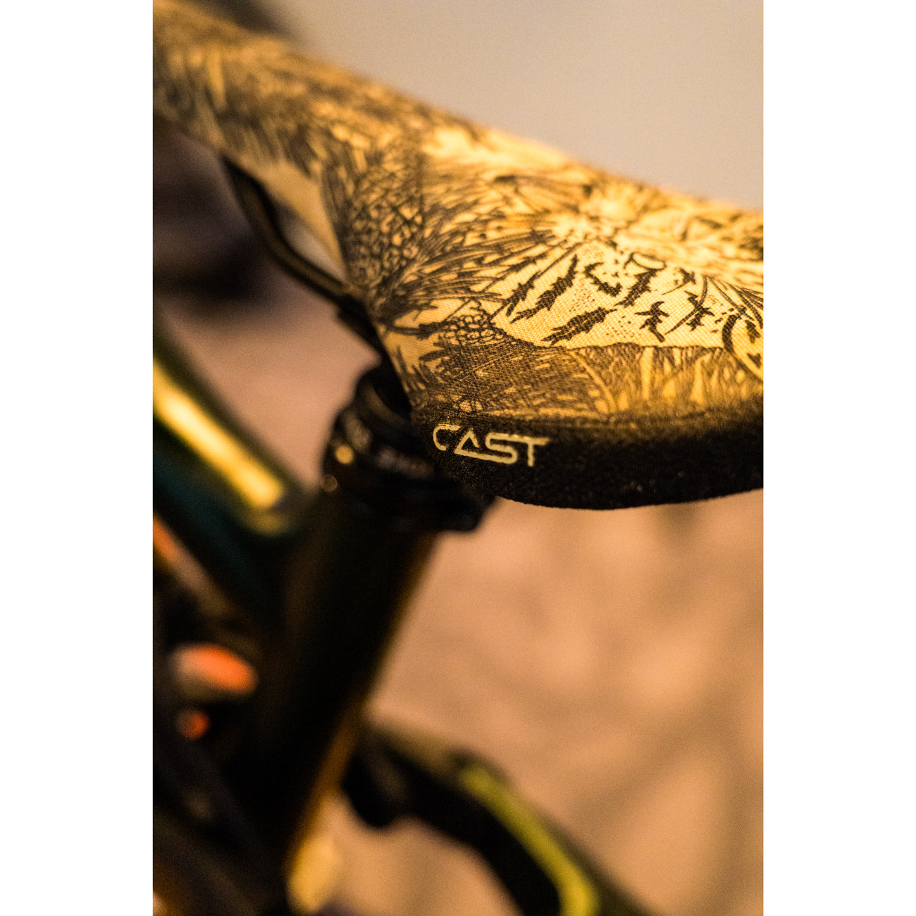 CAST SCOTTISH WILDCAT Kriss Kyle Signature Rails Lux Alloy sedlo