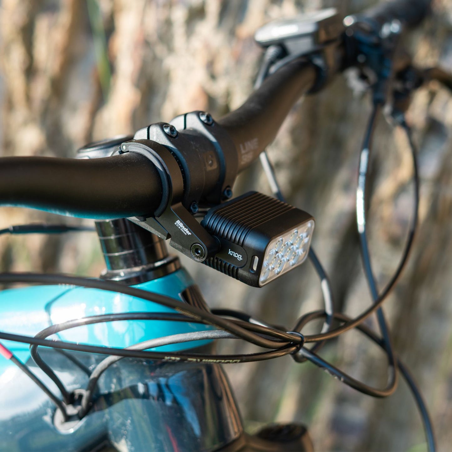 Frontbelysning KNOG BLINDER E 2300