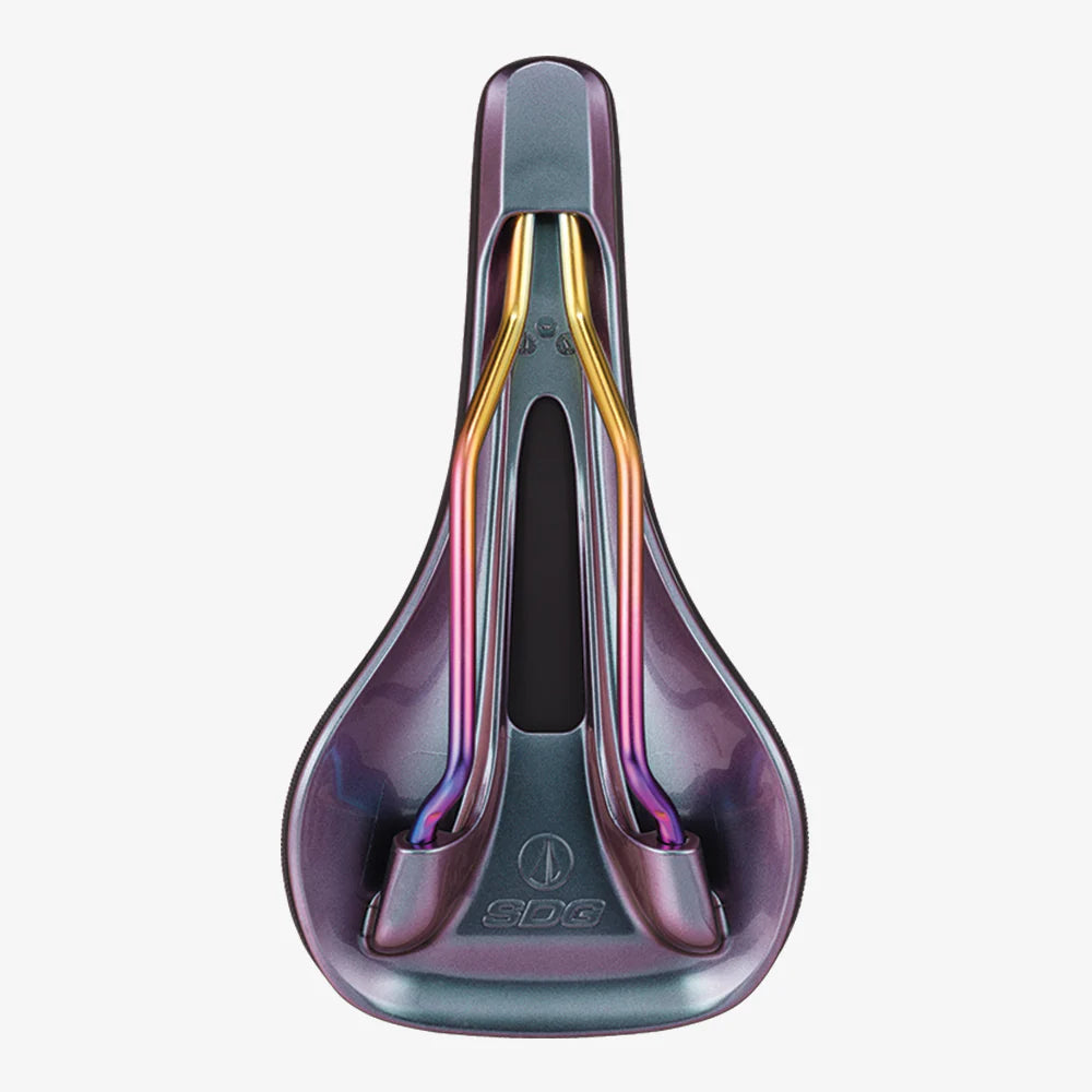 Siodełko SDG BEL-AIR V3 MAX Fuel Rails Lux-Alloy Oil Slick