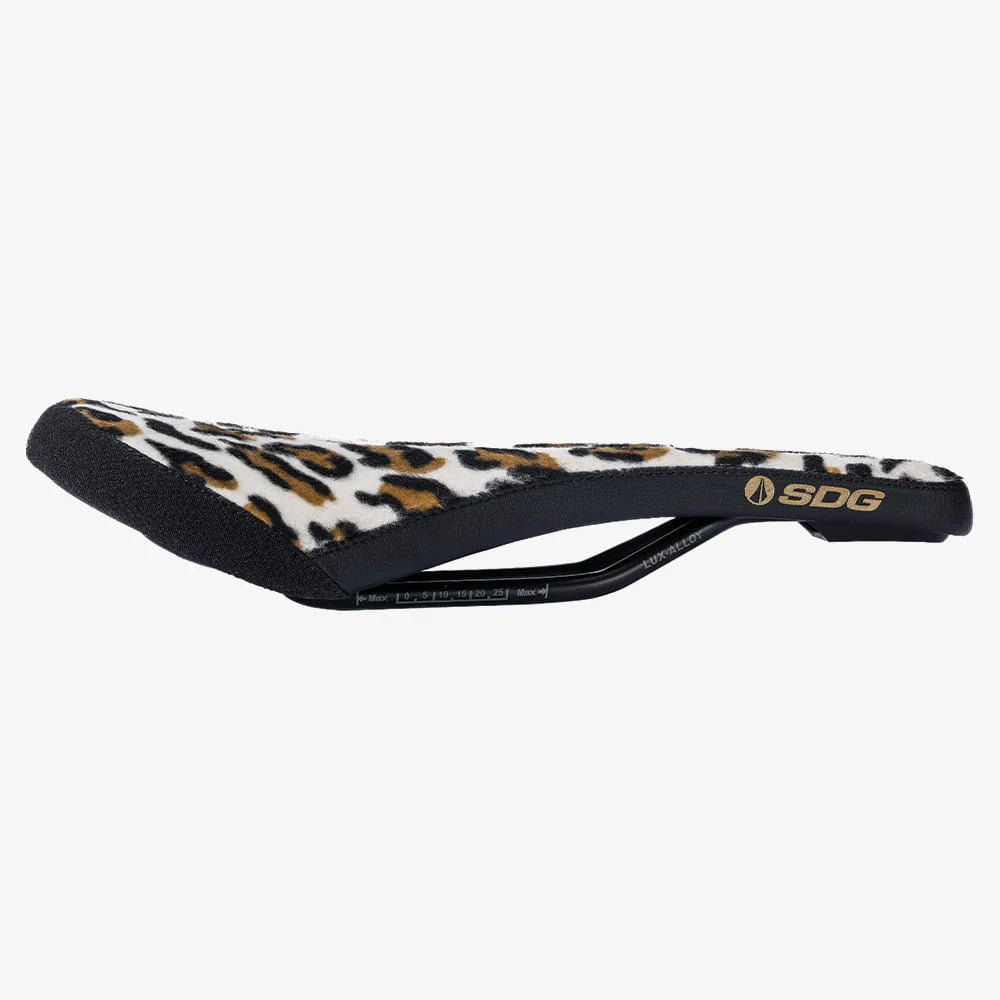 SDG Bell-AIR V3 Animal Throwback Rails Lux Alloy Leopard Saddle