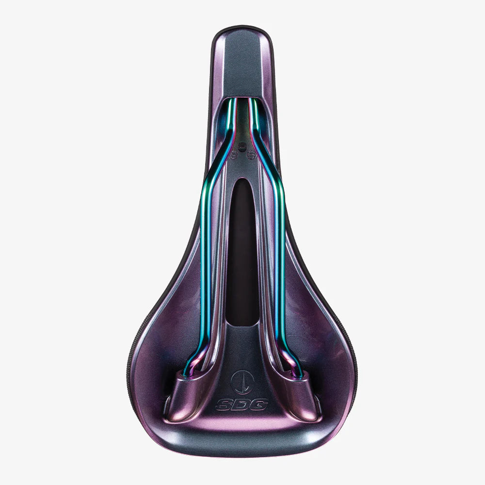 SDG BEL-AIR V3 Bränsleskena Lux-Alloy Oil Slick Sadel