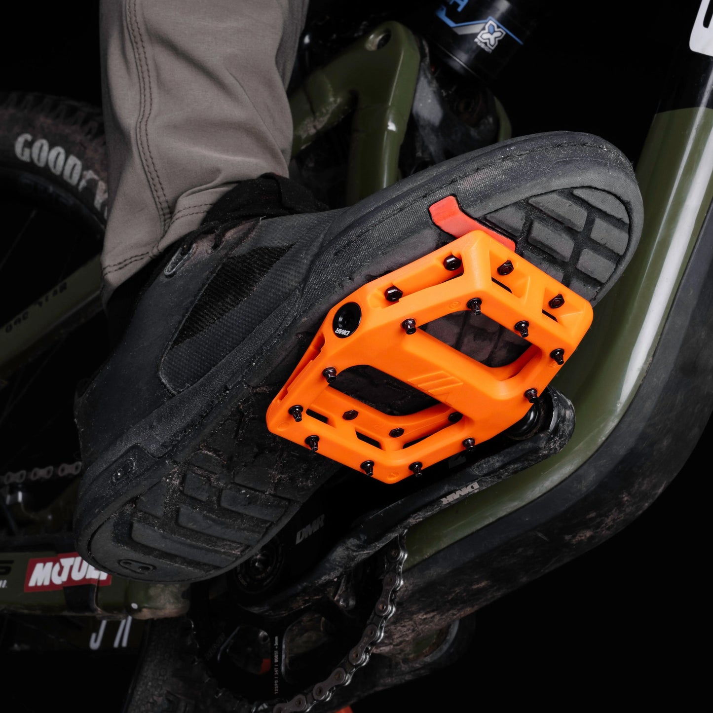 DMR V11 Orange plattpedaler