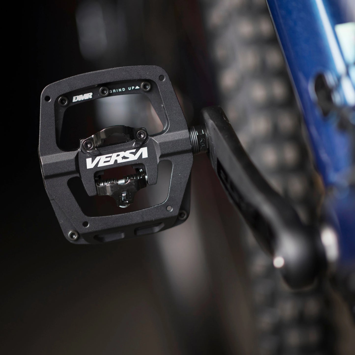 DMR VERSA Pedaler Svart