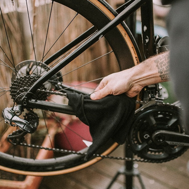Lustrage du vélo avec la microfibre DYNAMIC