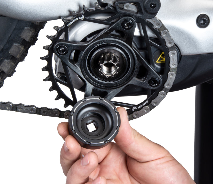 Park Tool LRT-1.2 utilisée sur un moteur Bosch Gen 2