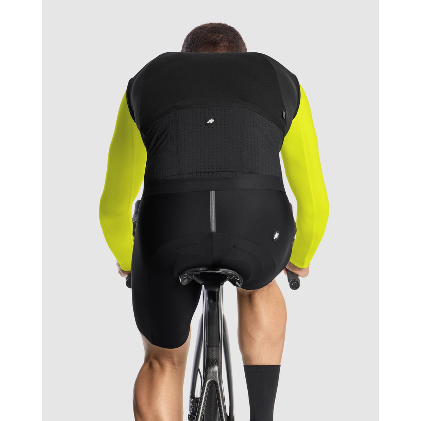 Bunda bez rukávů ASSOS EQUIPE R S11 Black Series