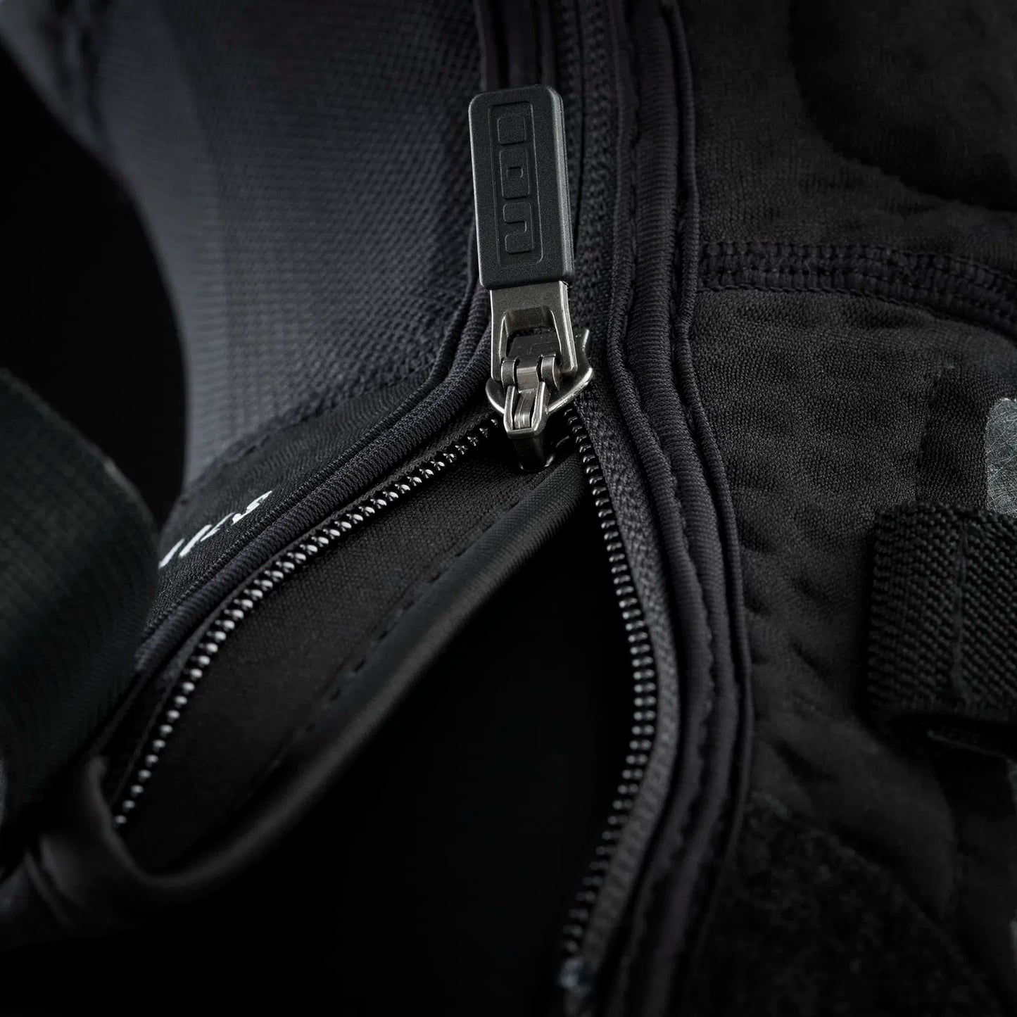 Nakolanniki ION K-Lite Zip czarne