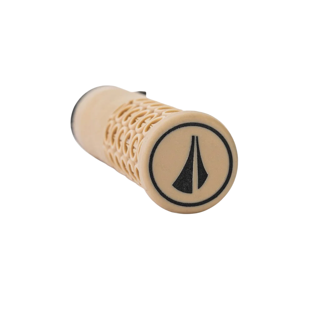 SDG THRICE-grepp 136 mm Beige Tan