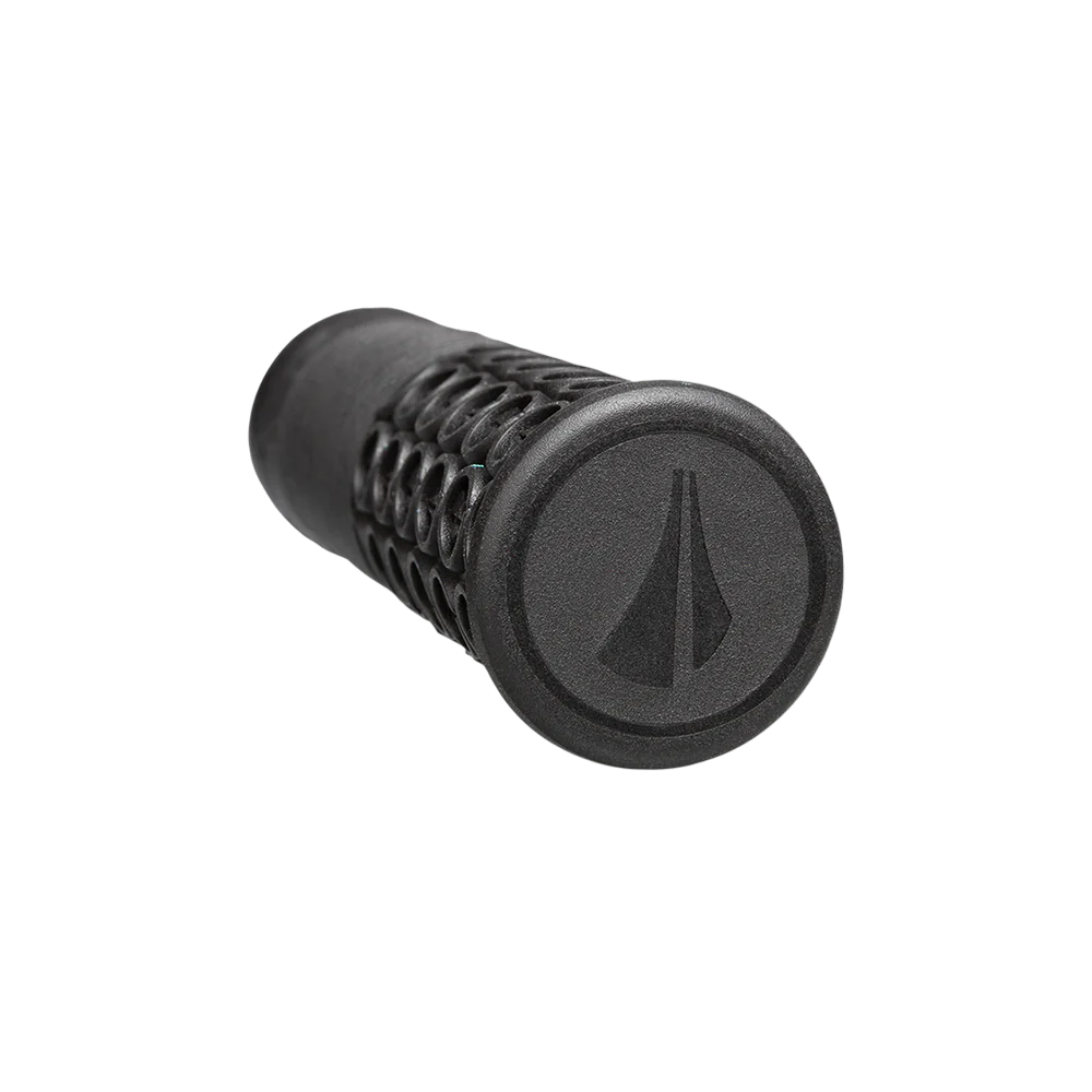 SDG THRICE handtag 136 mm Svart