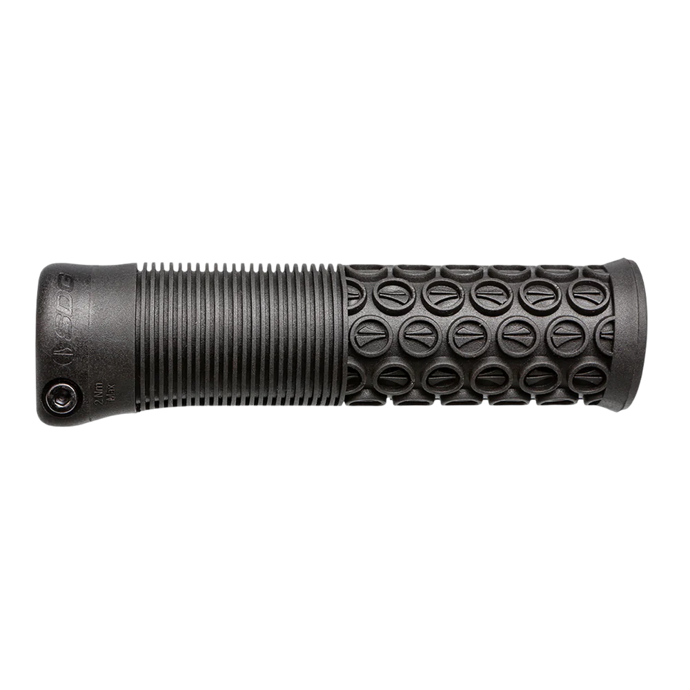 SDG THRICE handtag 136 mm Svart