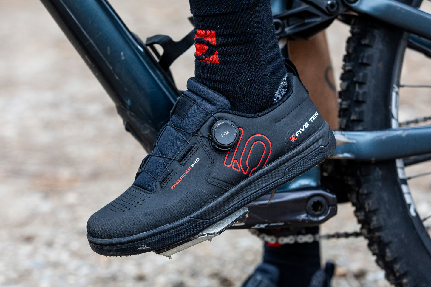 ADIDAS FIVE TEN FREERIDER PRO BOA MTB-skor Svart/Röd 2025