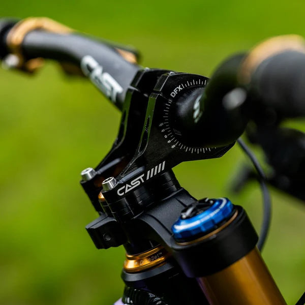 Dřík CAST DFX DIRECT MOUNT černý