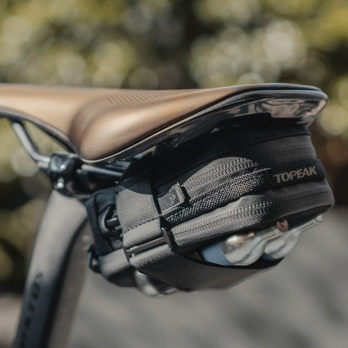 TOPEAK ELEMENTA GEARBAG Sadeltaske med værktøj Sort