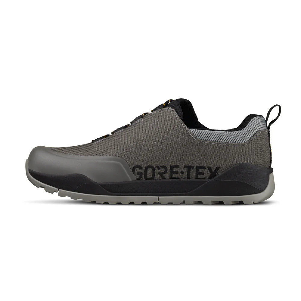 Buty do kolarstwa górskiego FIZIK TERRA ERGOLACE GTX FLAT, szaro-czarne