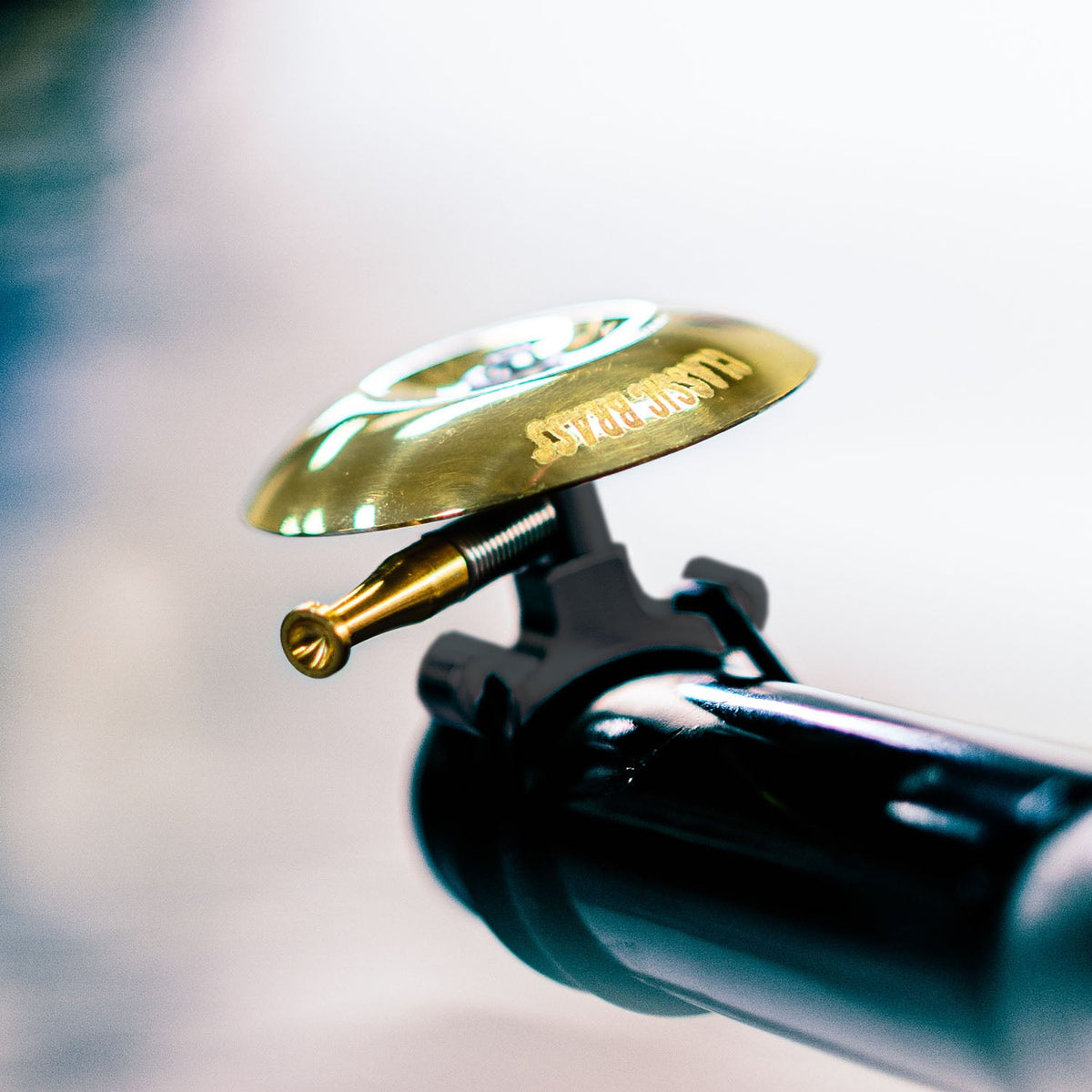 Sonnette LEZYNE CLASSIC BRASS SHALLOW Noir