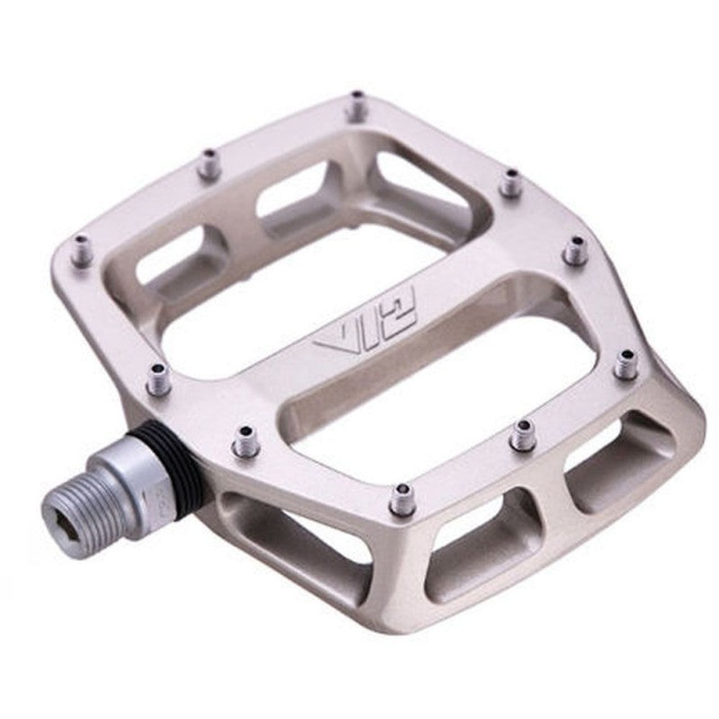 Ploché pedály DMR V12 MAGNESIUM Grey