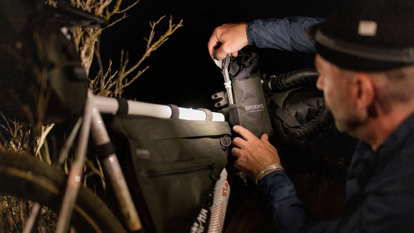 Torba na ramę BROOKS SCAPE 5L czarna