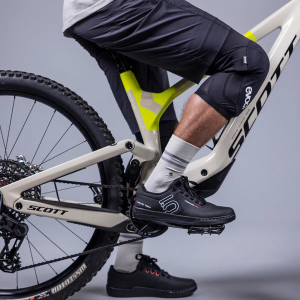 EVOC PROTECTOR LS FLEX LITE Knæbeskyttere