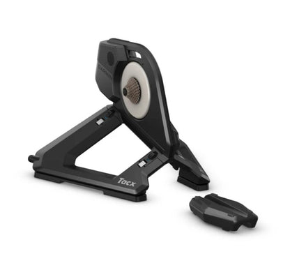 TACX NEO 3M — Vue complète avec support de roue avant