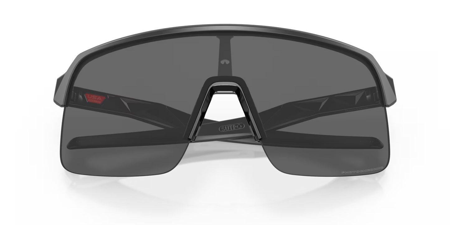 OAKLEY SUTRO LITE Matt Carbon Clear fotokromisk linse