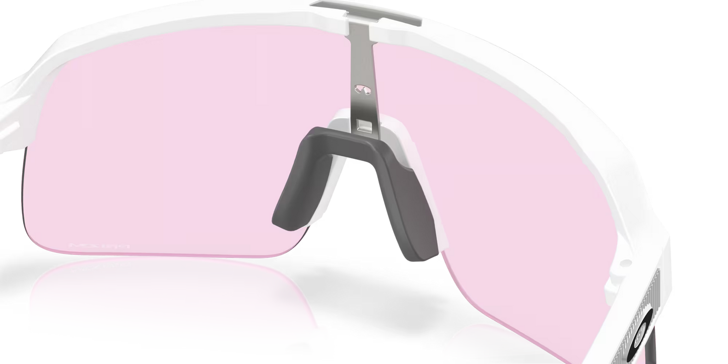 OAKLEY SUTRO LITE S Matt White Brýle Prizm Low Light Lens