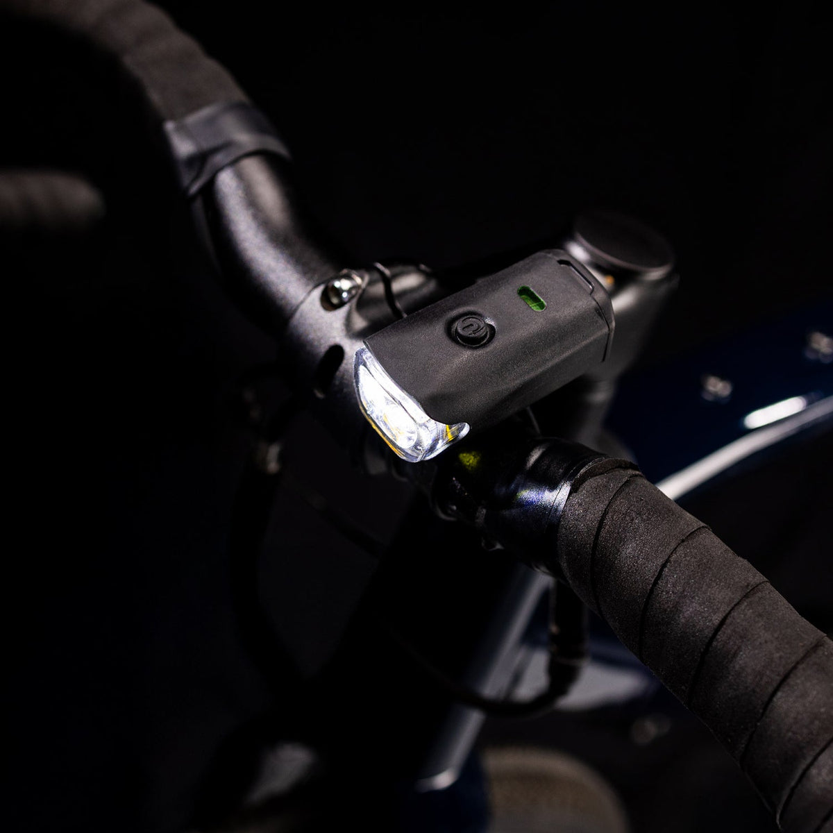 Lezyne KTV Drive 300+ Front sur vélo