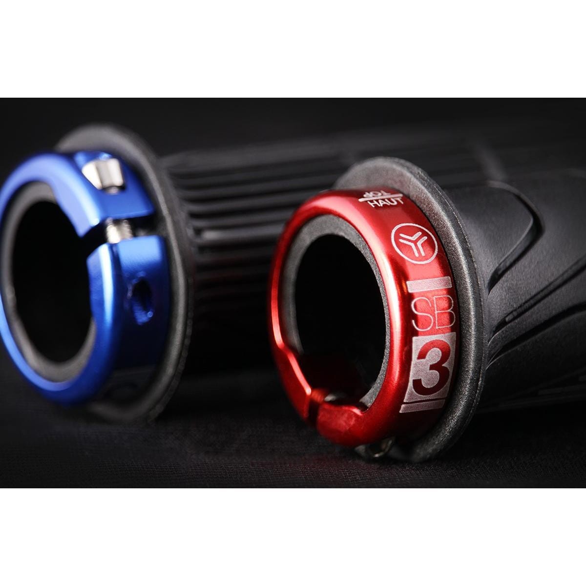 Grips SB3 HORNET Lock-On Noir/Rouge