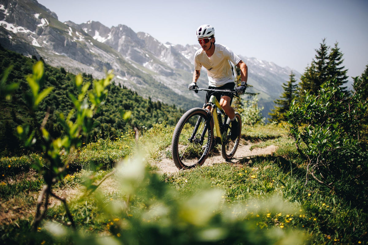 Casque Route MAVIC COMETE SL MIPS