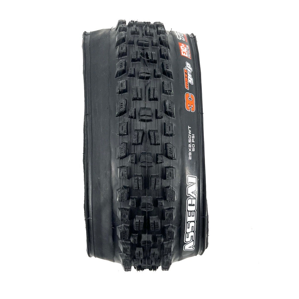 MAXXIS ASSEGAI 29x2.50 WT Exo+ 3C MaxxGrip Tubeless Ready Miękka opona czarna