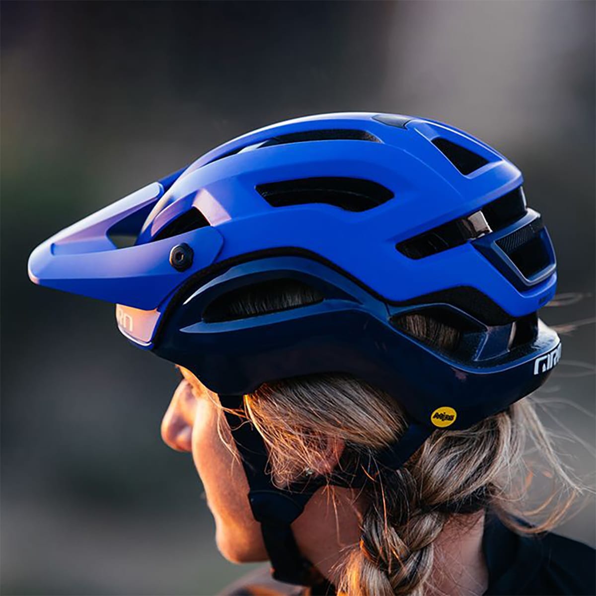 Casque VTT GIRO MANIFEST MIPS Bleu