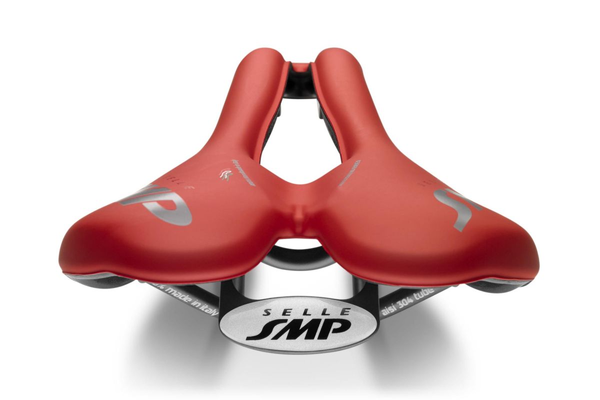 Selle SMP VT30 Largeur 155mm Rails Acier Rouge