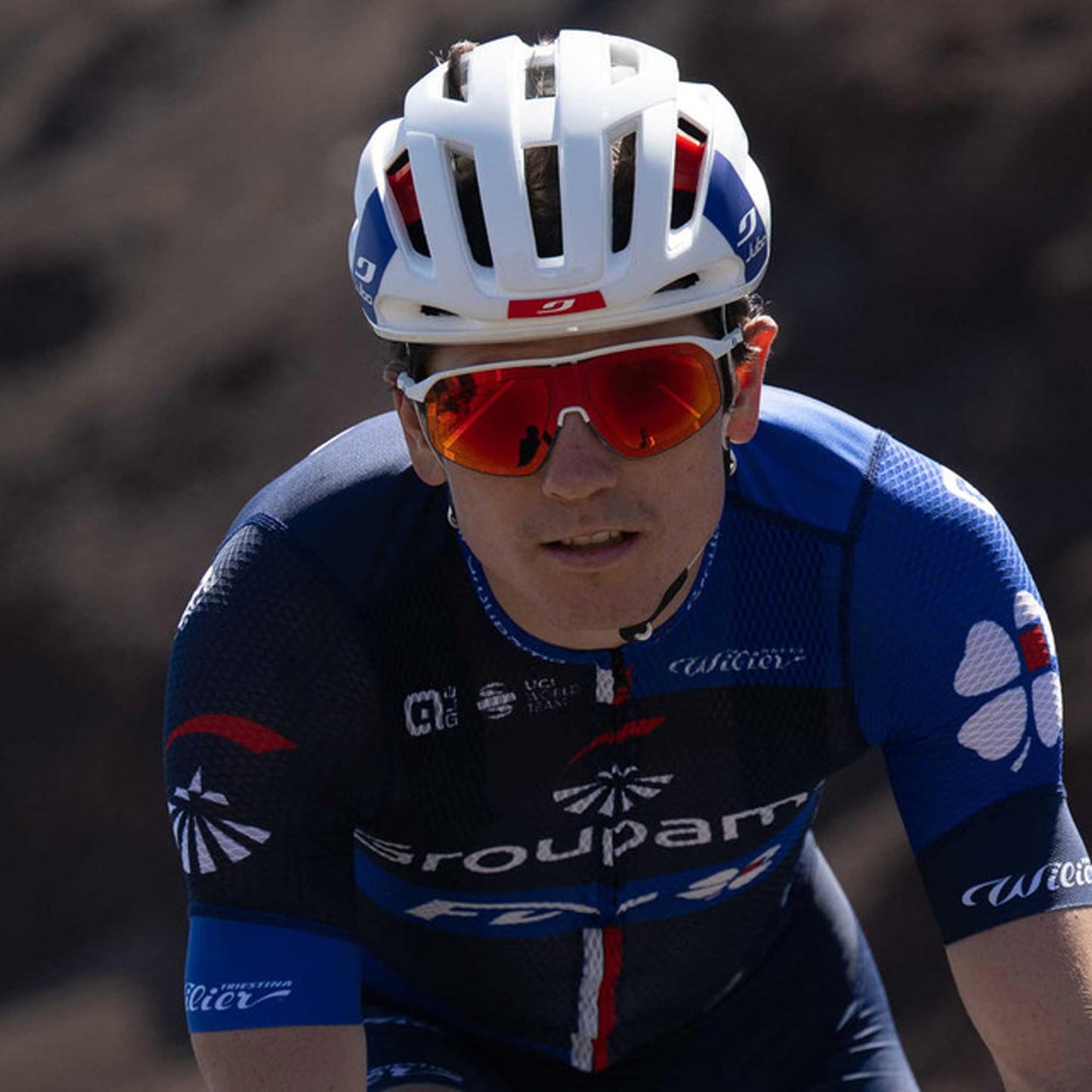 Kask szosowy JULBO FINISHER EVO FDJ biały