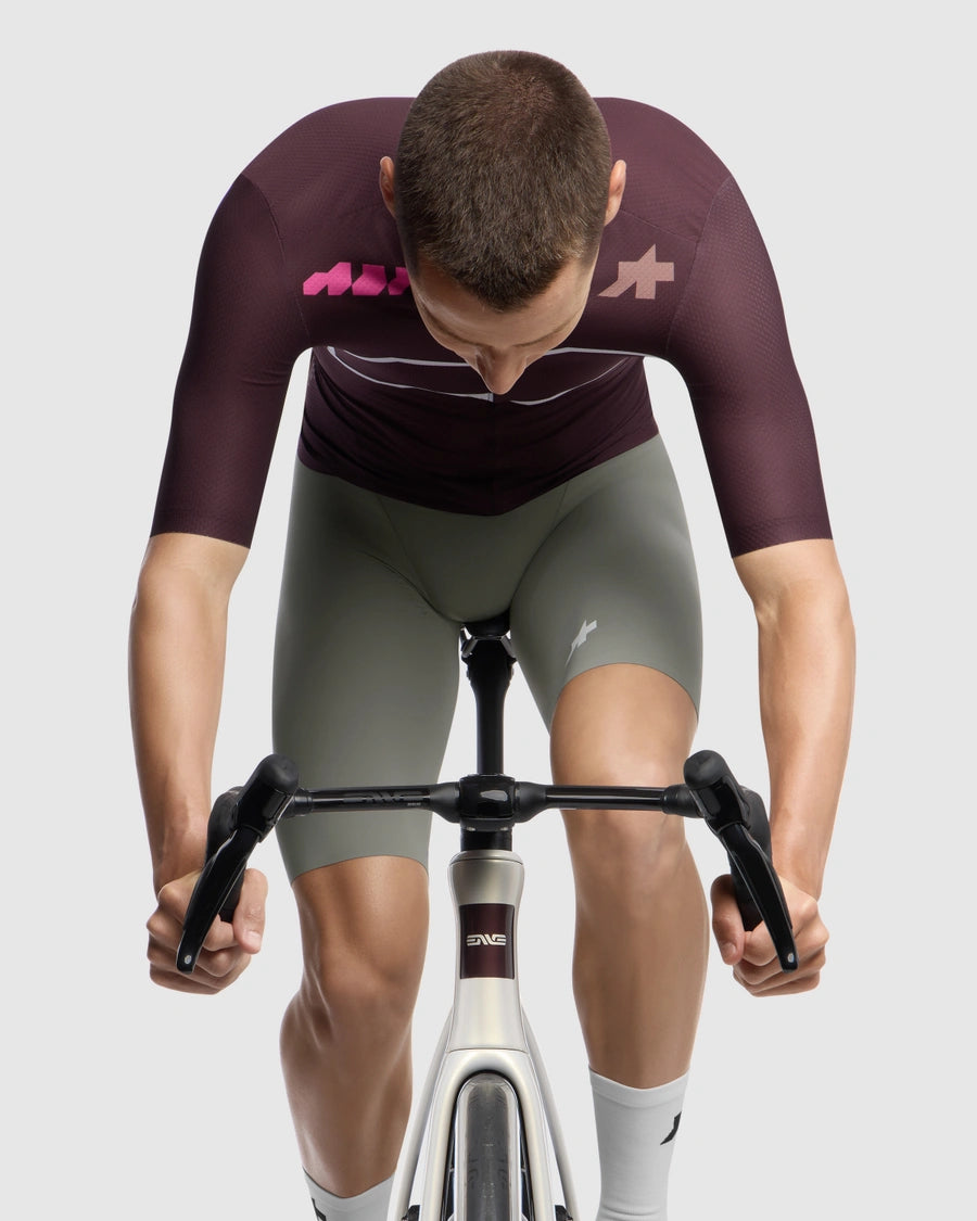 ASSOS EQUIPE EQUIPE R S11 Dres We are the A Krátký rukáv Červený