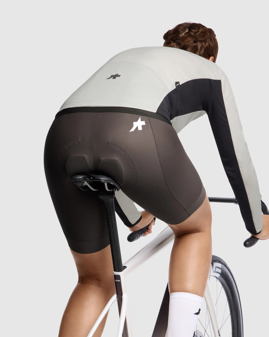 ASSOS UMA GT WIND S11 Dámská bunda Almond Milk