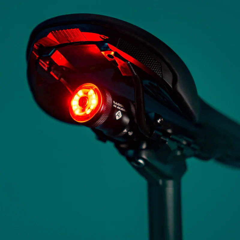 Oświetlenie tylne LEZYNE SADDLE Ai ALERT 250