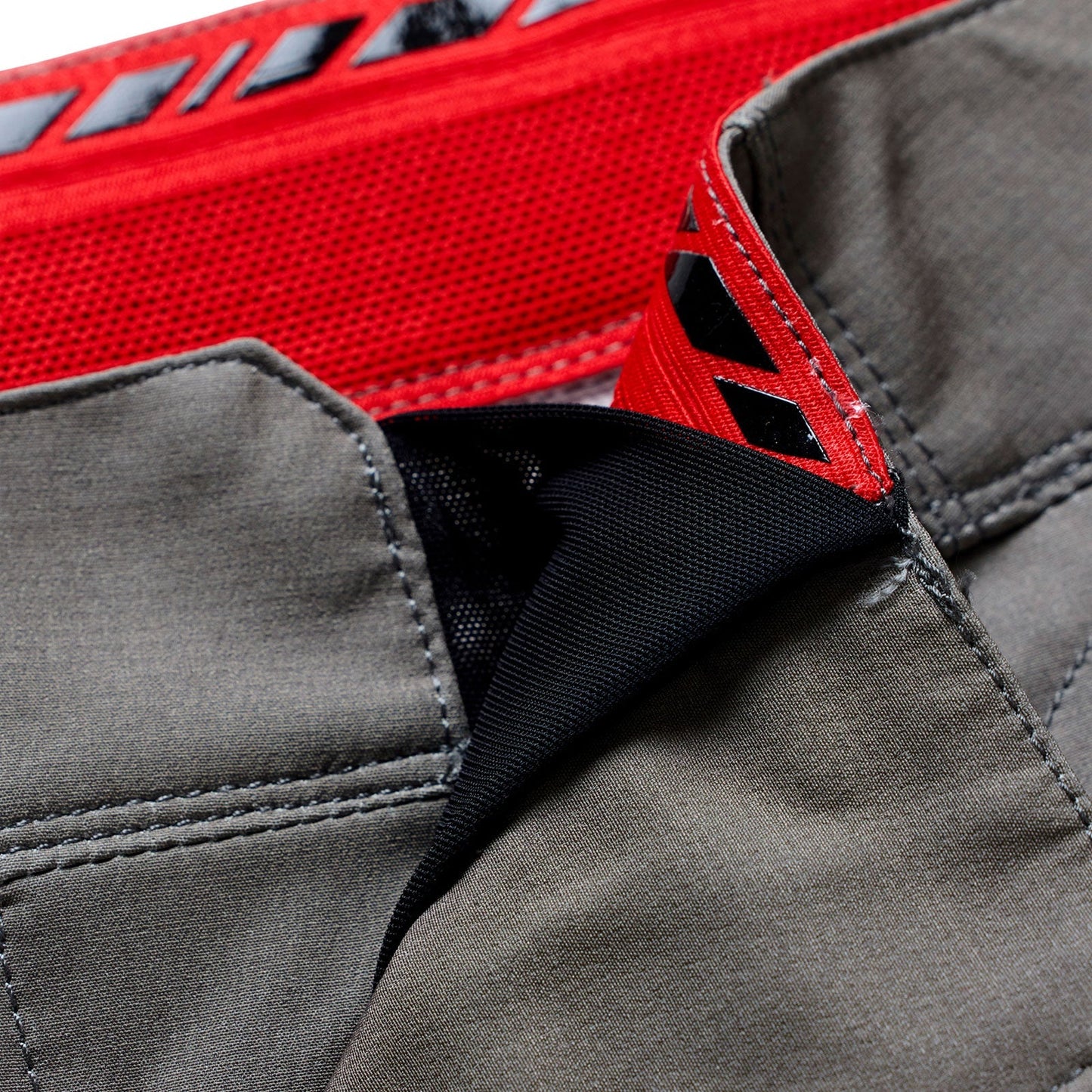 TROY LEE DESIGNS SKYLINE PRO MONO Khaki šortky s podšívkou BN3TH