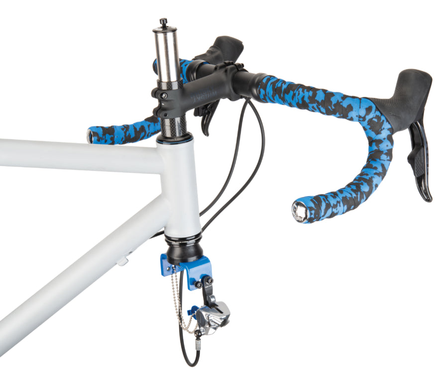 Park Tool DF-1 maintenant un vélo route avec frein flat mount