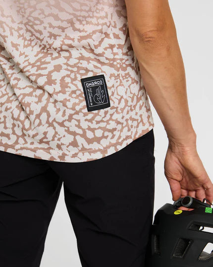 Damska koszulka z krótkim rękawem DHARCO PRISCILLA w kolorze beżowym