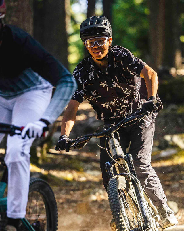 DHARCO TECH BOWEN Kortärmad skjorta Svart