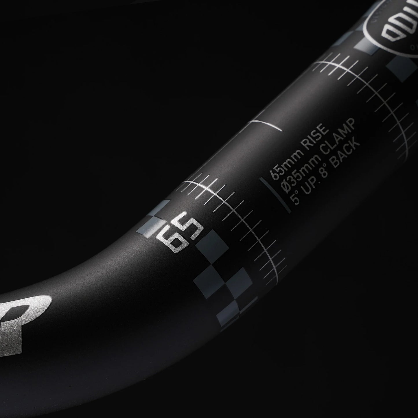 Kierownica DMR 800 VIBROCORE Rise 65 mm 780 mm czarna