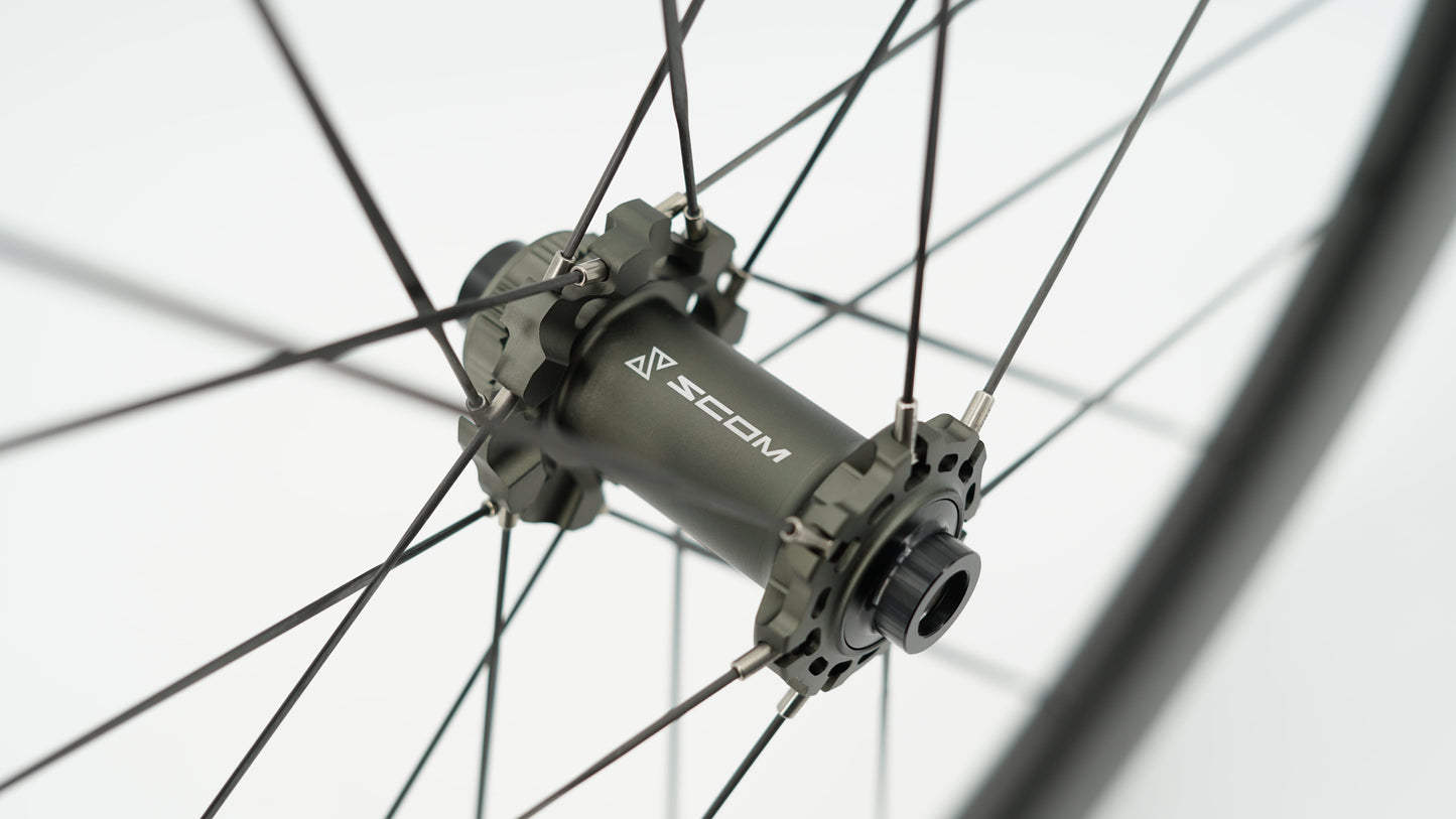 Pár kol SCOM ULTRA + Tubeless Ready (Center Lock)
