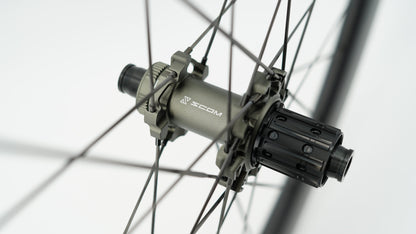 Paires de Roues SCOM ULTRA 50 Tubeless Ready (Center Lock)