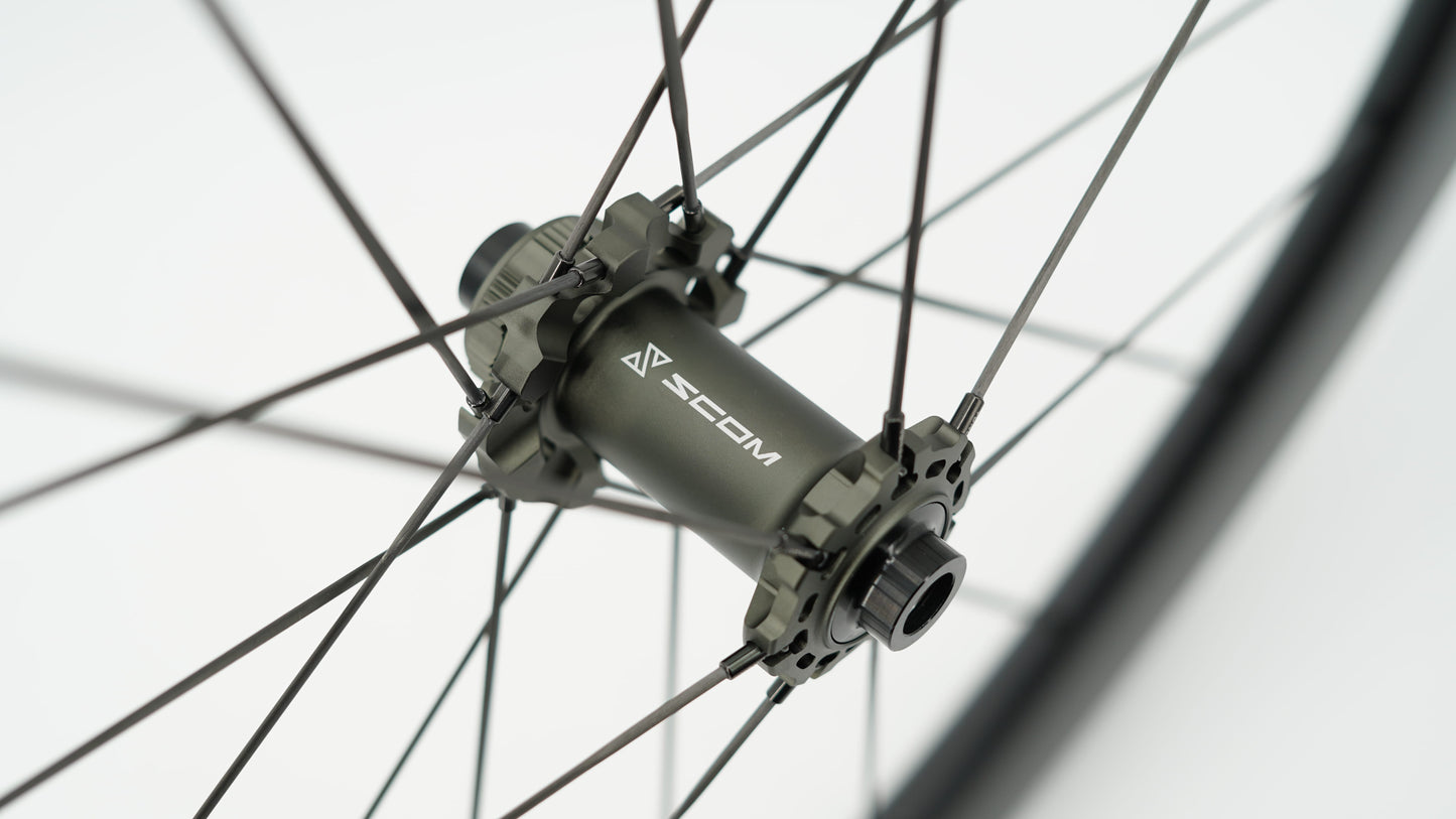 Pár kol SCOM ULTRA Tubeless Ready (Center Lock)