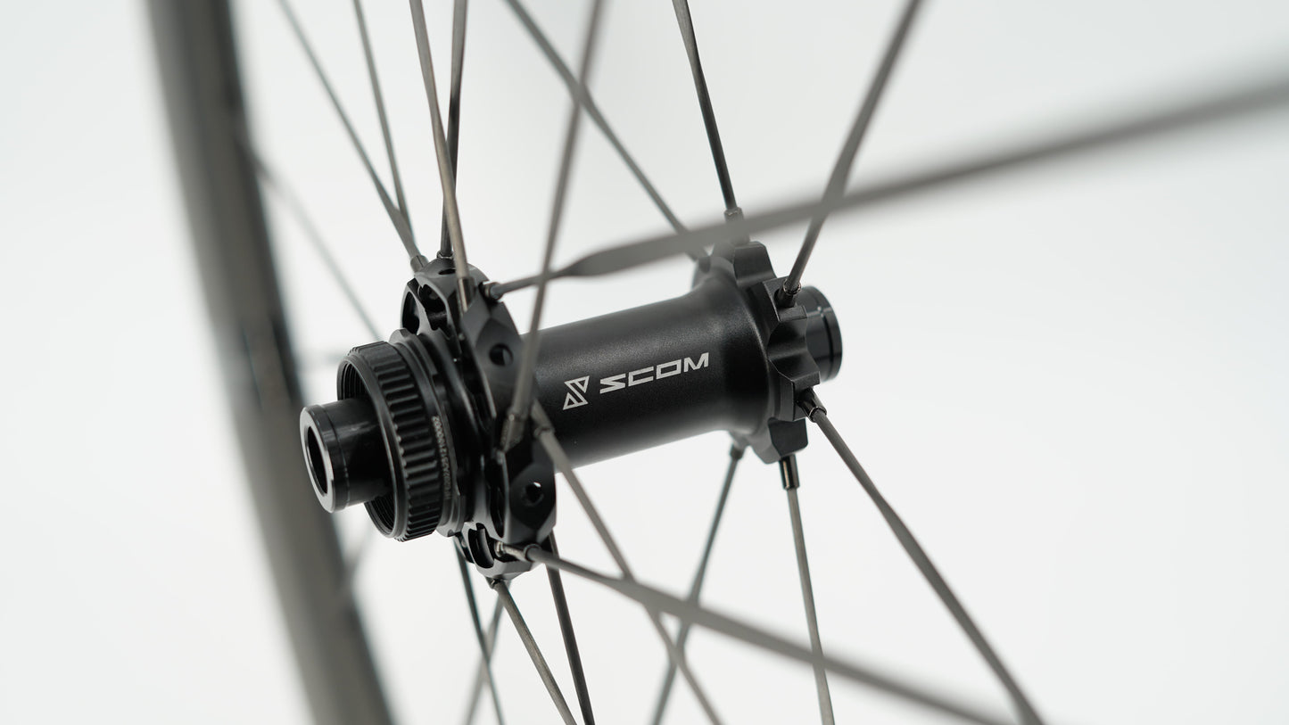 Pár kol SCOM RACE Tubeless Ready (Center Lock)
